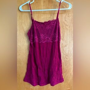 X-small maroon layering tank with lace on top